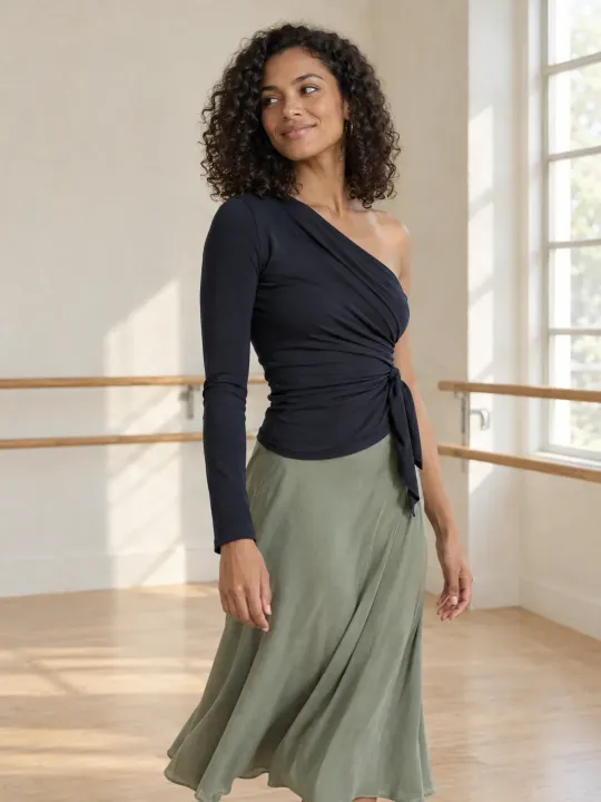 Chaîné Asymmetric Wrap