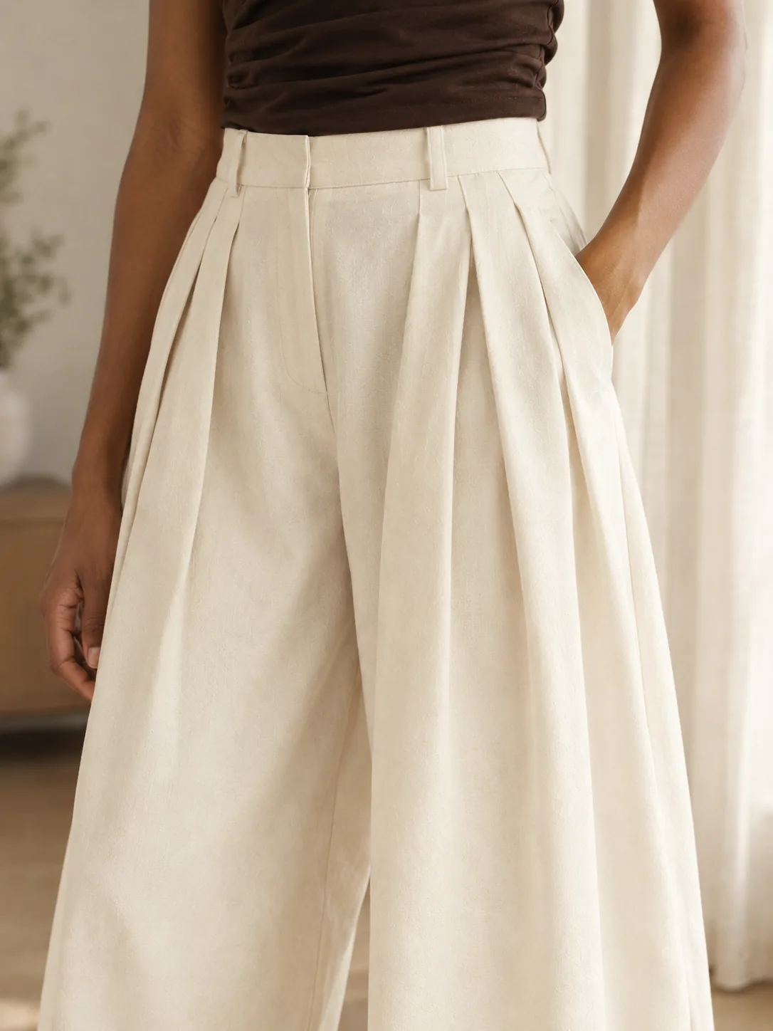 Pleated Palazzo Trouser in Chalk — detail